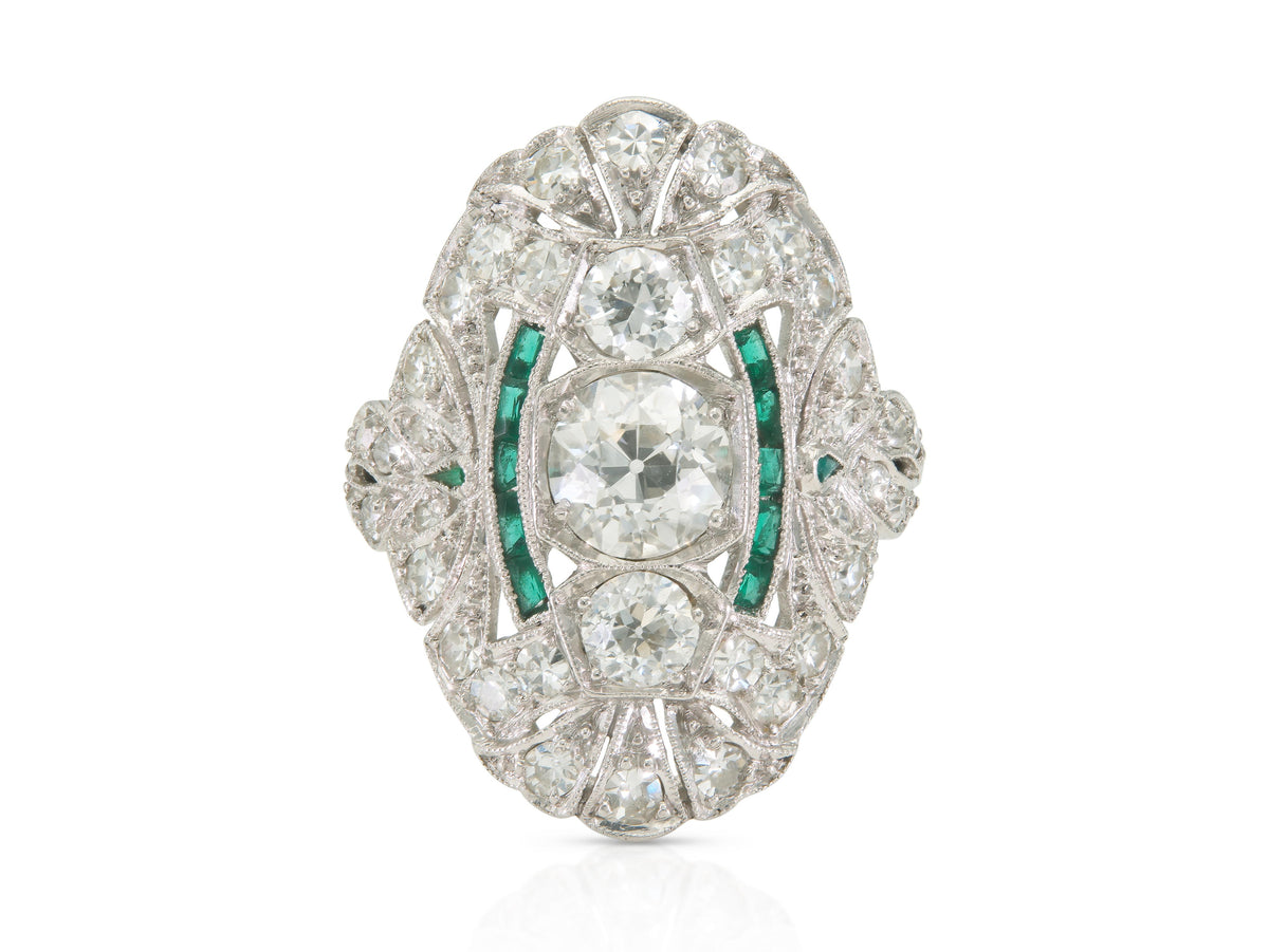 Antique Art Deco 1920s 2.20 Carat Diamond Dinner Ring with Emeralds